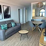 Ocean Cliffs Apartment *