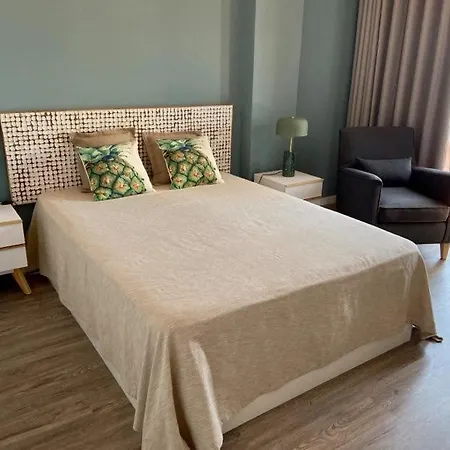 Ocean Cliffs Apartment