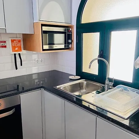 Ocean Cliffs * フンシャル